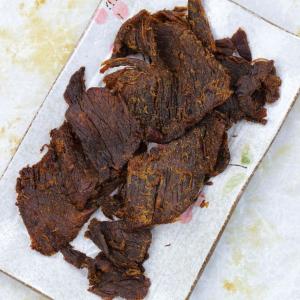 【白鵝山腳】牛肉乾禮盒 200gx4/盒