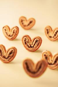 望月【春節限定】蝴蝶酥禮盒 經典及黑白芝麻蝴蝶酥 (18入)