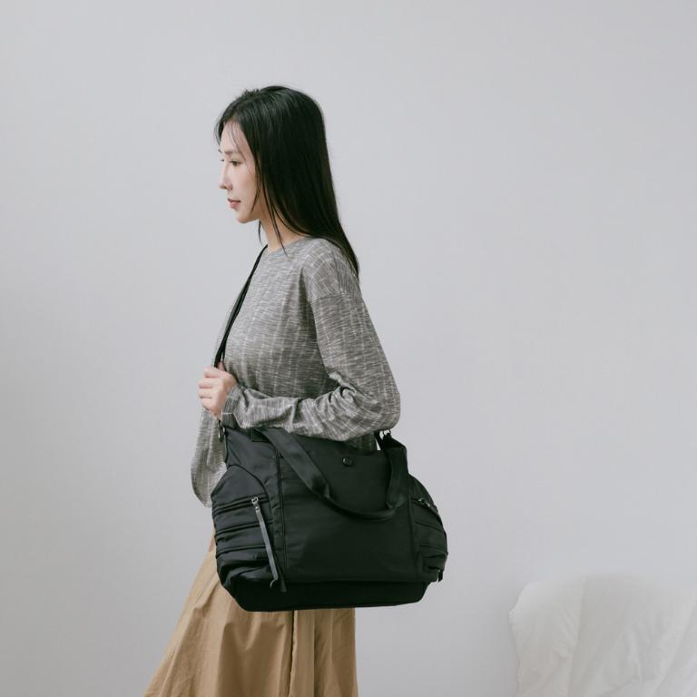 supportingrole 俐落線條結構感斜肩後背手提3用托特包 黑