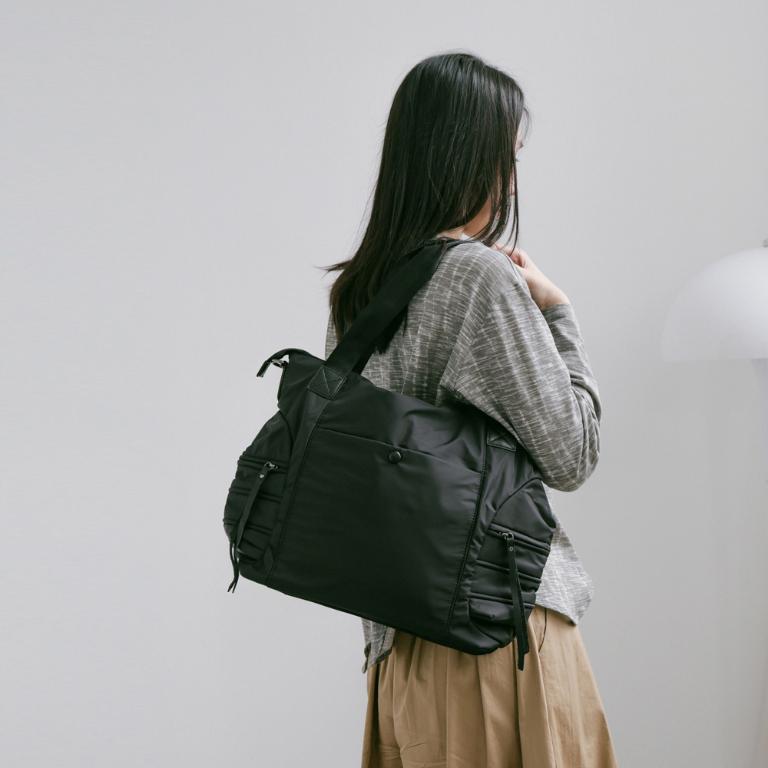 supportingrole 俐落線條結構感斜肩後背手提3用托特包 黑