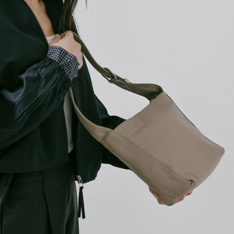 Supportingrole 簡約百搭輕量兩用真皮手提肩背腋下托特包 質感灰