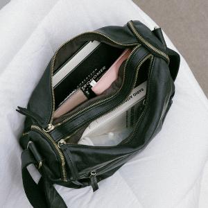 supportingrole 多層口袋容量拉鍊百搭輕量真皮肩斜背包 黑