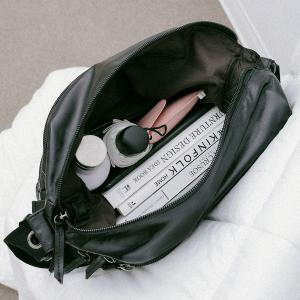 supportingrole 大容量多層拉鍊口袋百搭輕量旅行皮手提肩斜背包 黑