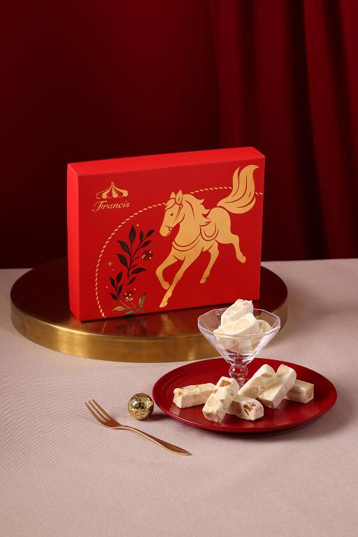 Francis 旋轉木馬點心坊  烏金露露