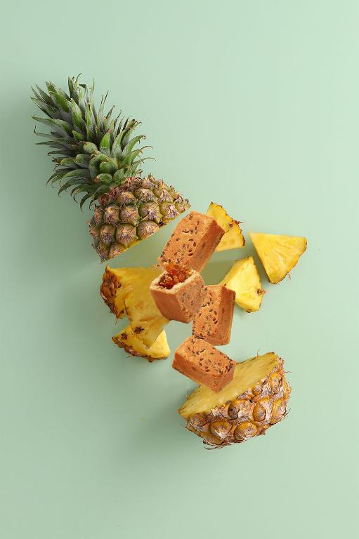 Francis 旋轉木馬點心坊  紅心奉糖禮盒