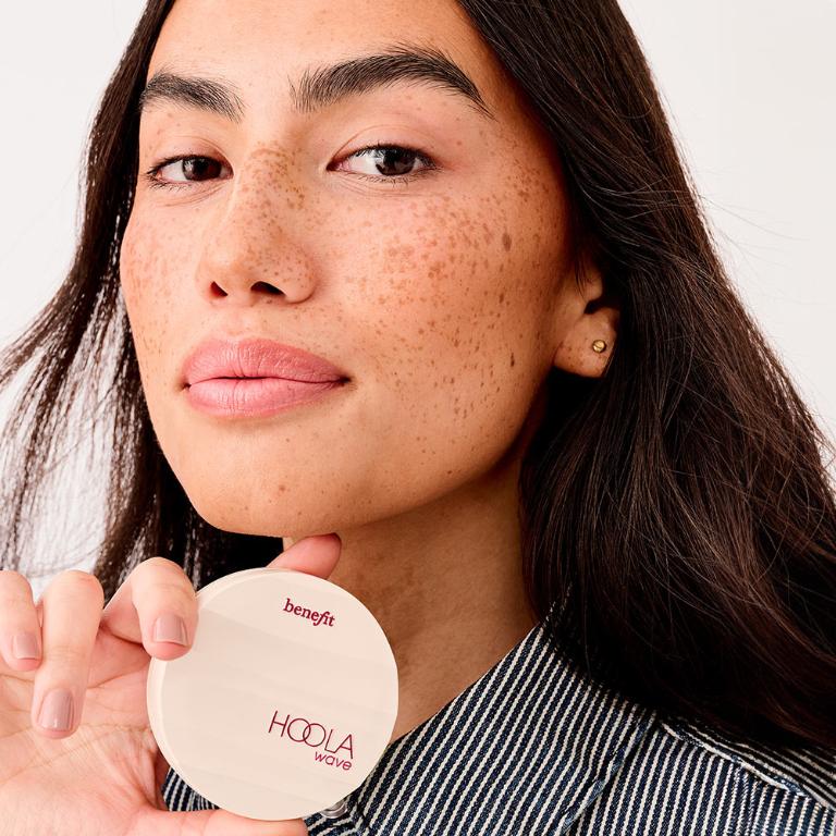 benefit 瑪其朵V臉修容霜