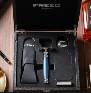 FREED 尊爵四件組雙刃安全刮鬍刀禮盒-時尚藍