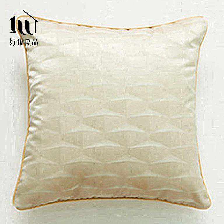 方形_奢華絲滑金邊幾何提花抱枕套｜立體金邊包邊 隱形拉鍊 耐磨不起球