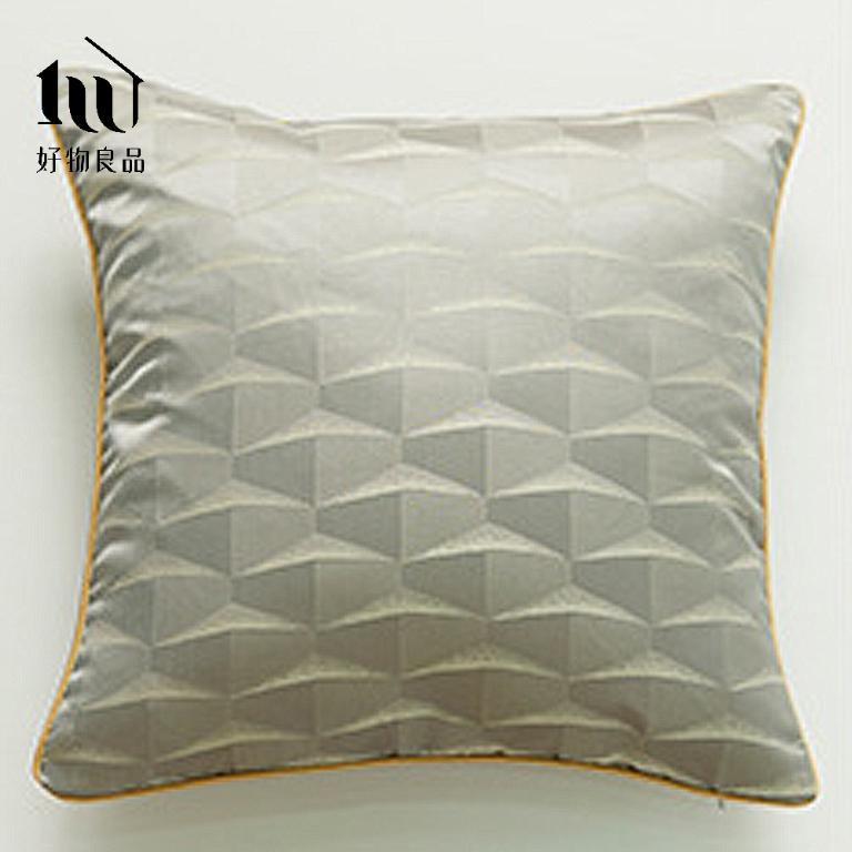 方形_奢華絲滑金邊幾何提花抱枕套｜立體金邊包邊 隱形拉鍊 耐磨不起球