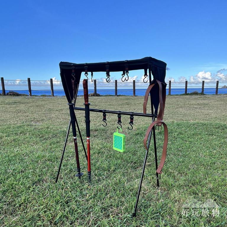 雙層_鋁合金戶外露營折疊收納三角置物露營架 (附掛勾及置物籃)