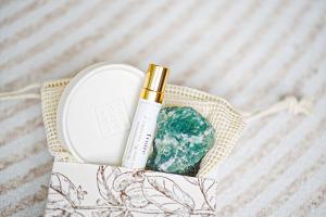 V&Ouml;OD&Ouml;OM&Ouml;I開運晶石噴霧組