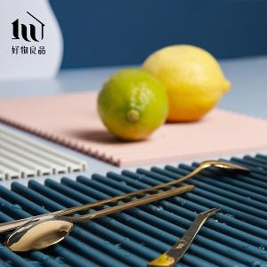 日本萬用長形矽膠隔熱瀝水墊