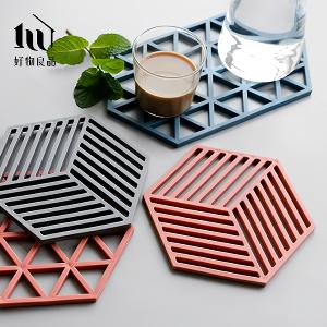 6入組_防滑耐高溫鏤空防燙拼接隔熱軟墊