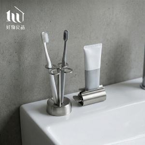 銀色系質感生活不鏽鋼化妝盥洗用具收納三件套組