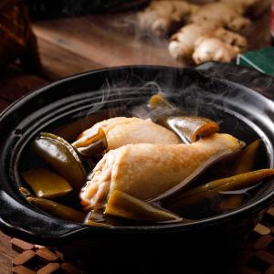 藍海饌 剝皮辣椒雞湯