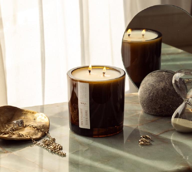 英國wxy Amber蠟燭-煙燻玫瑰&蘇門答臘松