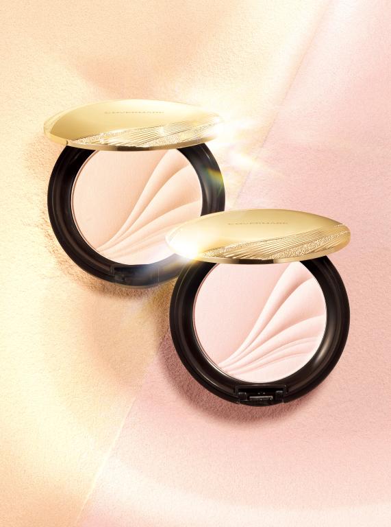 鏡次元極光粉餅