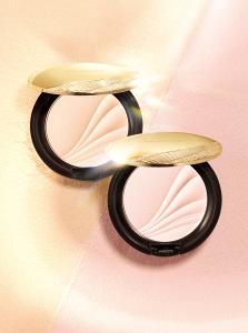 鏡次元極光粉餅