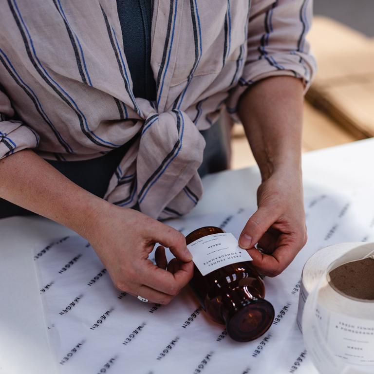 英國M&AElig;GEN Alchemist 蠟燭-黑咖啡&佛手柑/250g