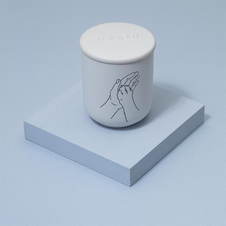 英國M&AElig;GEN Vox 蠟燭-Pawsome 蜂蜜&苔蘚/240g