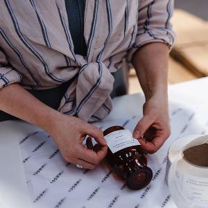 英國M&AElig;GEN Alchemist 蠟燭-黑咖啡&佛手柑/250g