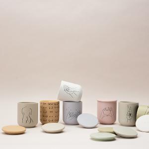 英國M&AElig;GEN Vox 蠟燭-Pawsome 蜂蜜&苔蘚/240g