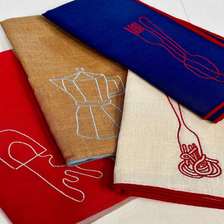 英國M&AElig;GEN 刺繡棉麻餐巾-黃(蕃茄)