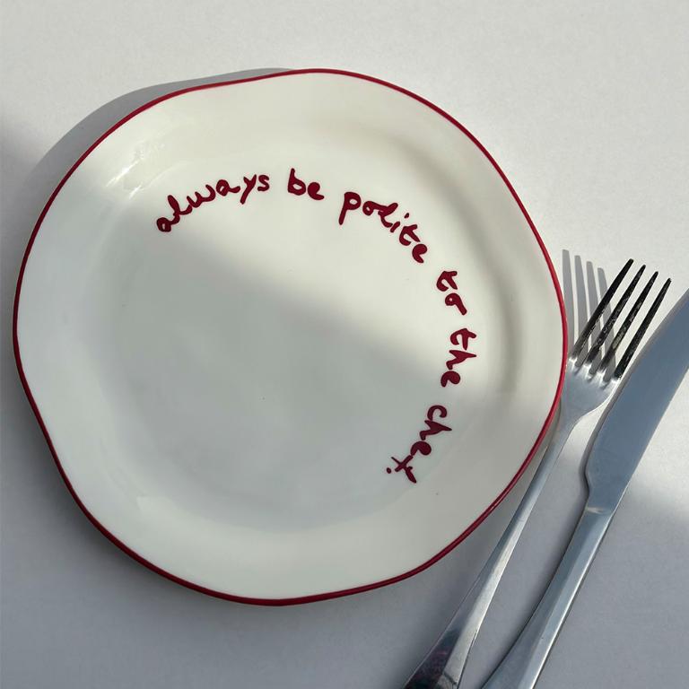 英國M&AElig;GEN 陶瓷主題餐盤-紅