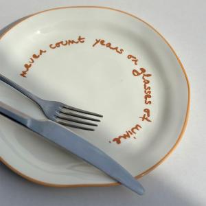 英國M&AElig;GEN 陶瓷主題餐盤-橘