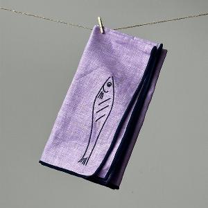英國M&AElig;GEN 刺繡棉麻餐巾-淺紫(沙丁魚)