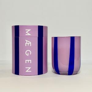 英國M&AElig;GEN Atina 玻璃杯蠟燭-黑醋栗&沉香/280g