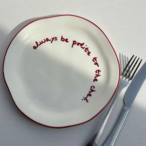 英國M&AElig;GEN 陶瓷主題餐盤-紅