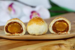 【白鵝山腳】牛肉蛋黃酥禮盒 12入/盒