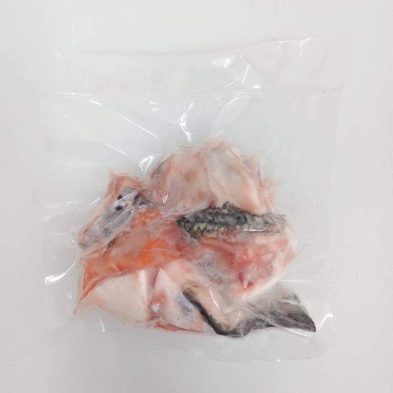 【一夫水產】挪威－鮭魚頭下巴切丁