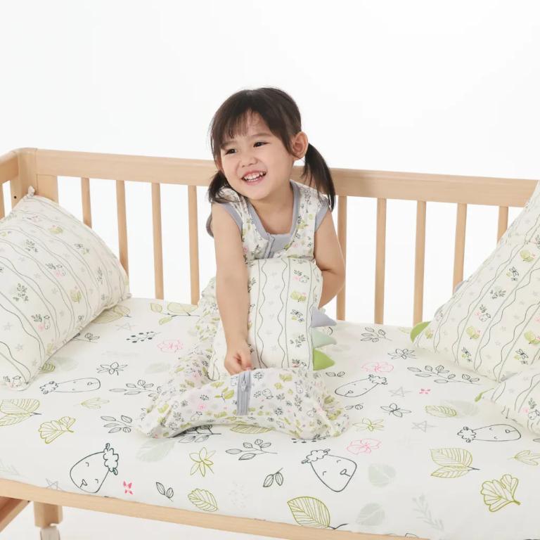 Bed-Time Buddy&trade; 安撫抱枕_夢幻花園限定B款(條紋)