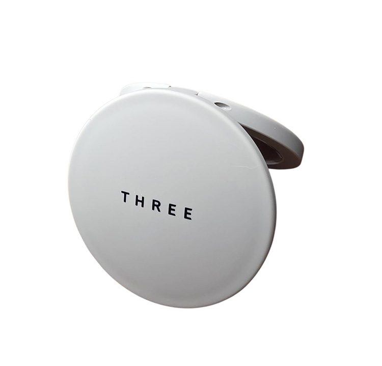 滿$1333 贈THREE摺疊隨身鏡